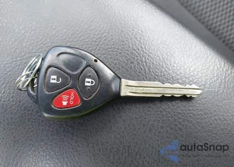 2011 Toyota Rav4 Sport V6 z USA, uszkodzony, nr VIN JTMRK4DV4B5103278